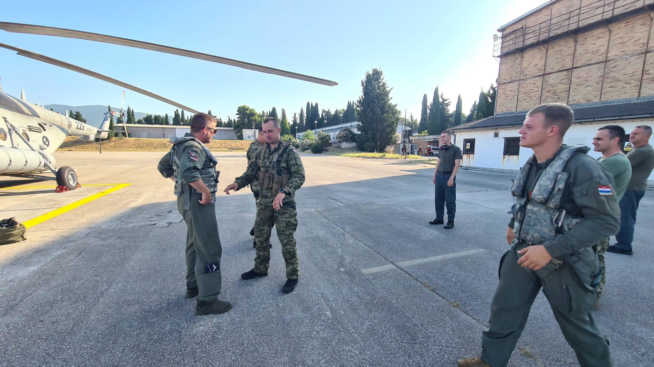 Helikopter HRZ-a sudjelovao u dramatičnoj akciji spašavanja promrzle osobe na Biokovu