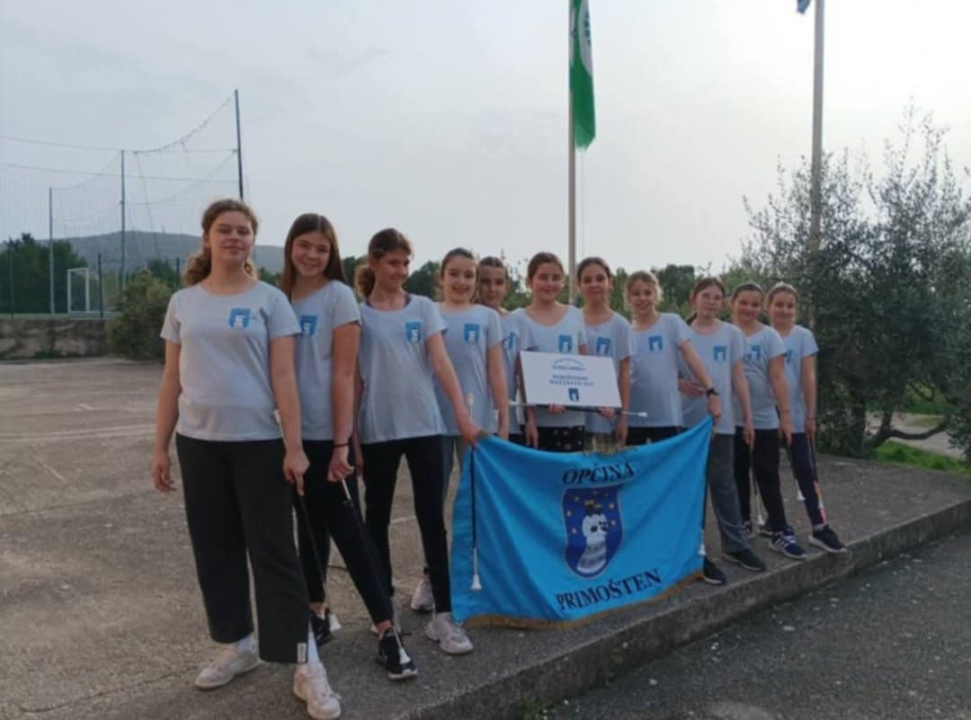 Primoštenske mažoretkinje