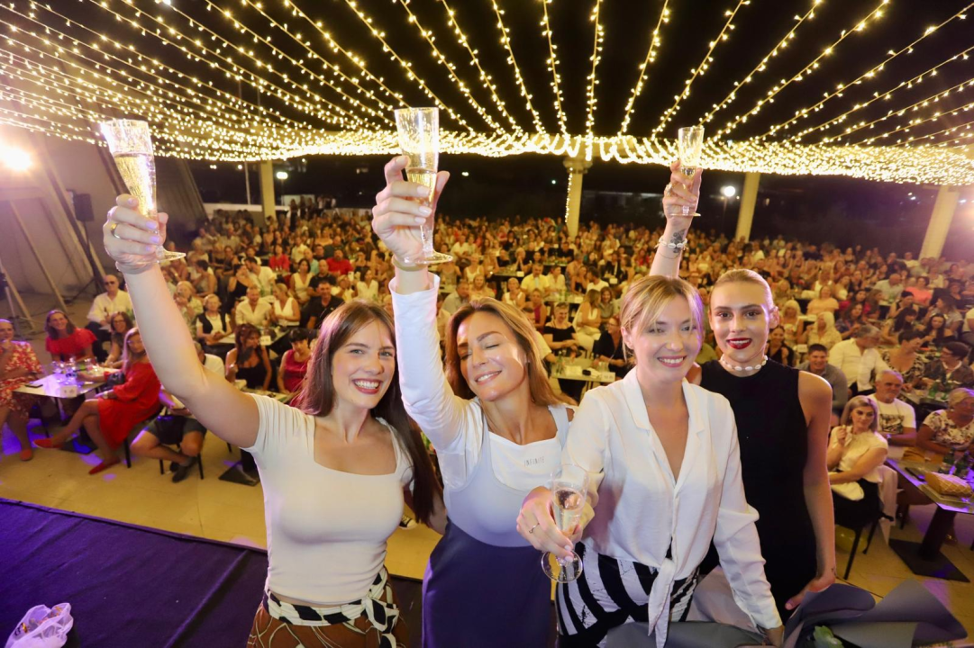 Amfiteatar D-Resorta u Mandalini postaje kazalište: Zvijezde 'Kumova' stižu u Šibenik