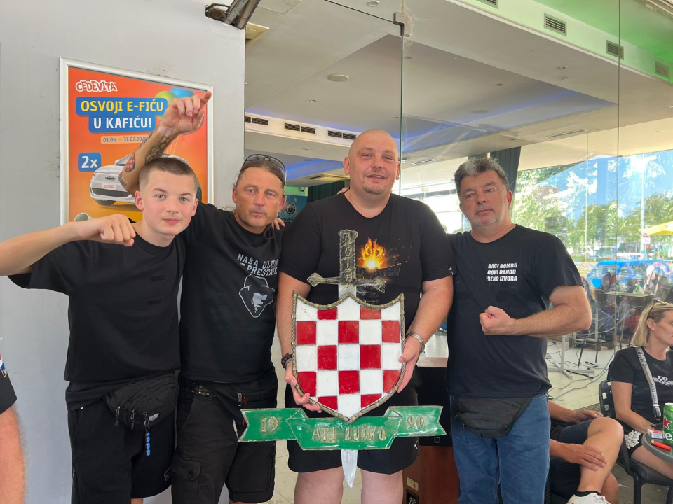 Čavoglave, Drniš, Otavice: Zagreb okupiralo mnoštvo Thompsonovih fanova s hrvatskim zastavama