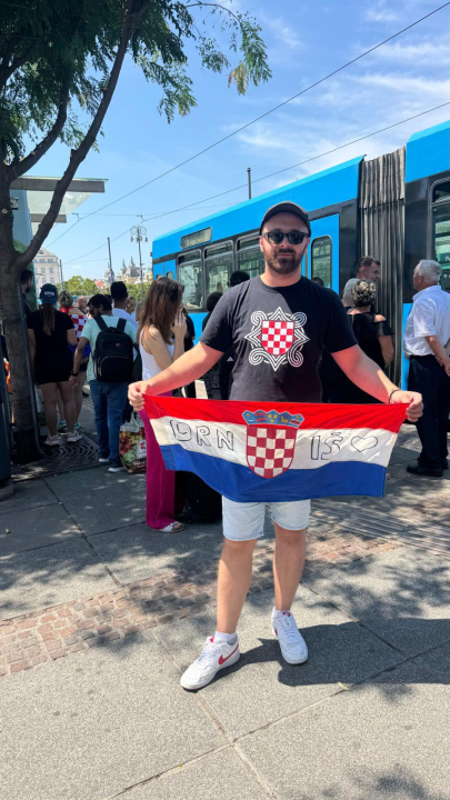 Čavoglave, Drniš, Otavice: Zagreb okupiralo mnoštvo Thompsonovih fanova s hrvatskim zastavama