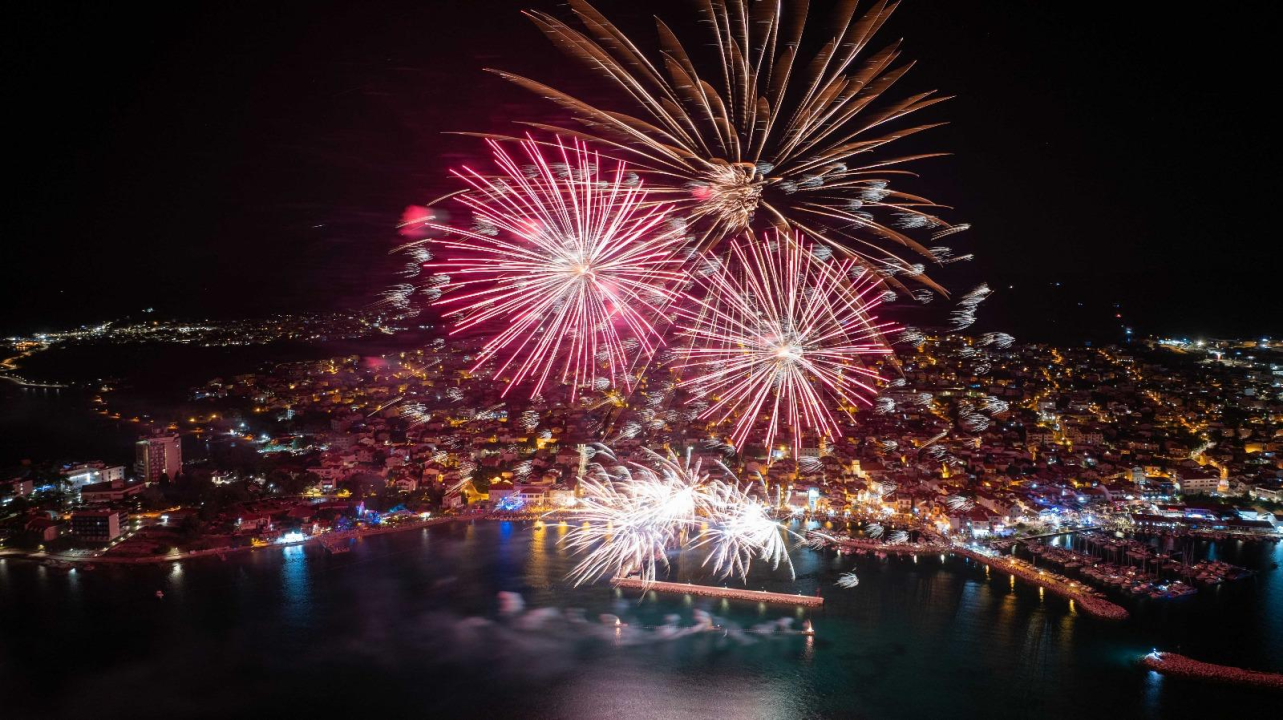 Spektakularna vodička fešta oduševila tisuće posjetitelja