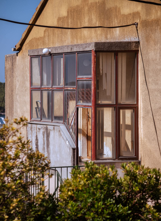 Križ - Od nekadašnjeg pustog brda do obiteljske četvrti