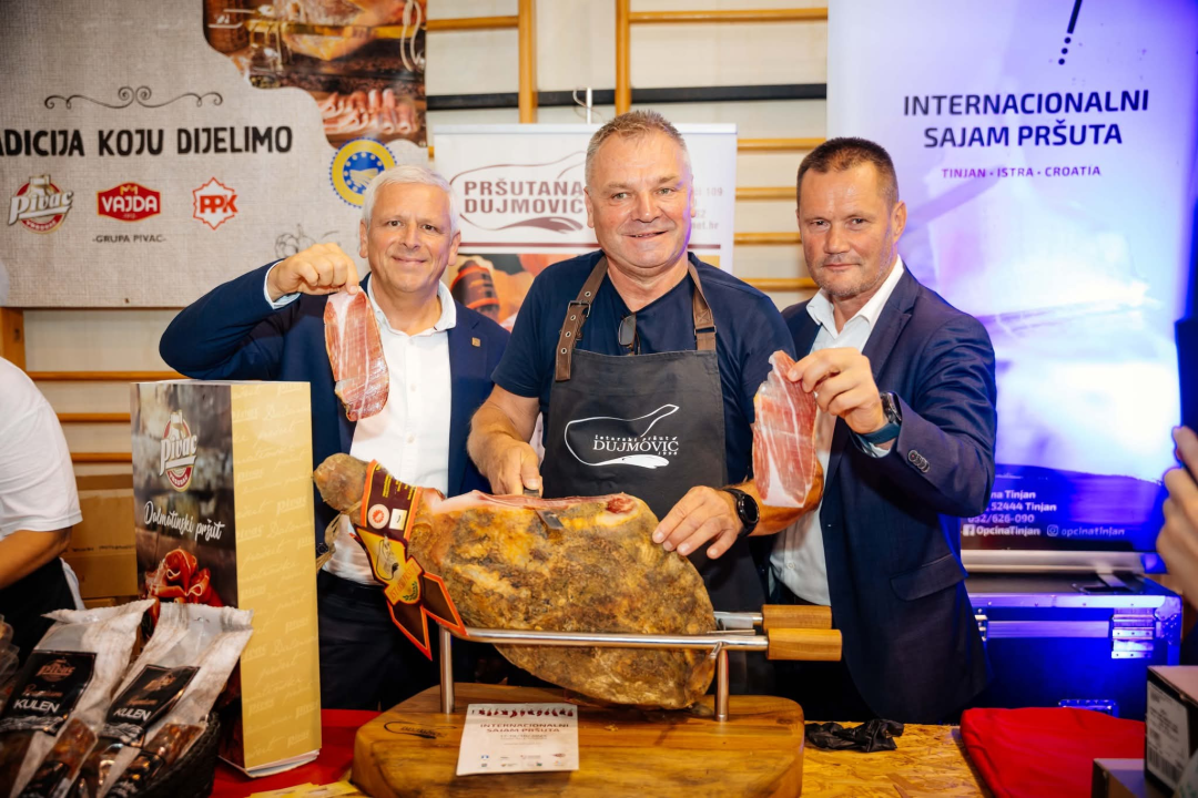 izgradnja Kuće pršuta: U Drnišu otvoren festival gastronomskog blaga