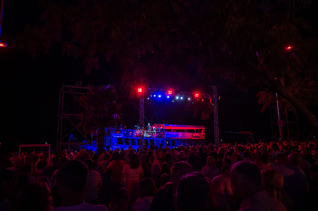 Šibenik impresivnim dron showom obilježio jubilarno izdanje manifestacije Light is life