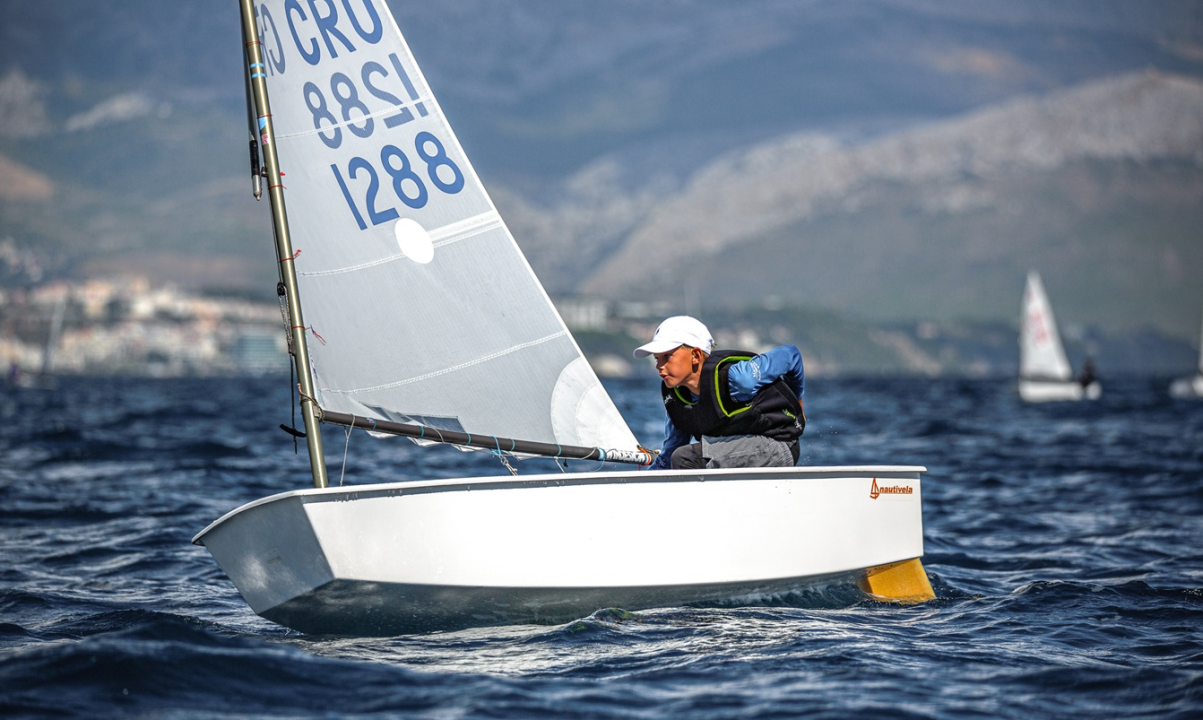 FOTO Jedriličar Vala Ivano Gović solidan na PH U12: Slabi vjetar prvog dana spriječio bolji rezultat