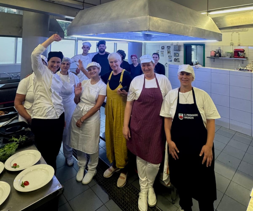 FOTO Polaznici POU Šibenik završili programe prekvalifikacije s izvrsnim uspjehom!