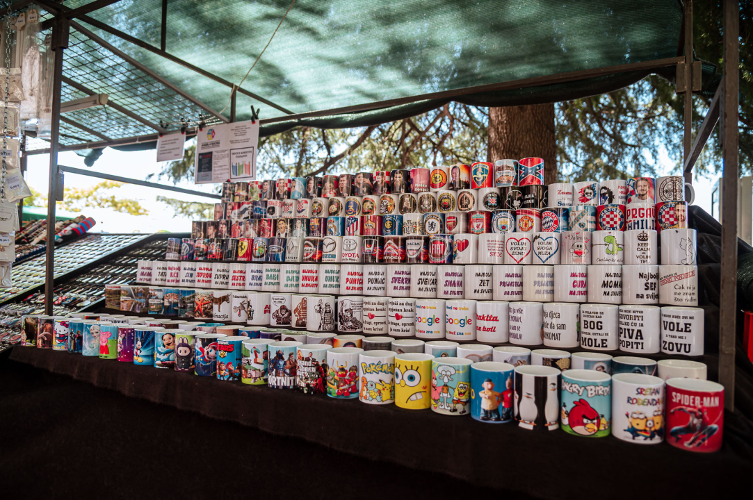 Otvoren 16. Srednjovjekovni sajam u Šibeniku: Nakon petogodišnje pauze vratio se na rivu u punom sjaju