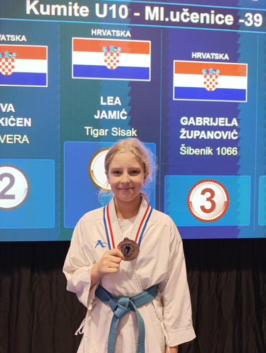 FOTO KK Šibenik 1066 osvojio pet medalja u Čakovcu: Mileta dominirala na kontroli za Europsko prvenstvo