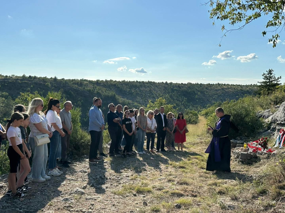Putom prognanika: Drniš odaje počast žrtvama Domovinskog rata