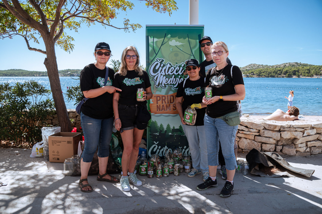 FOTO Šibenik danas pokazao svoje zeleno srce: Održana akcija EU Beach Cleanup 2025.