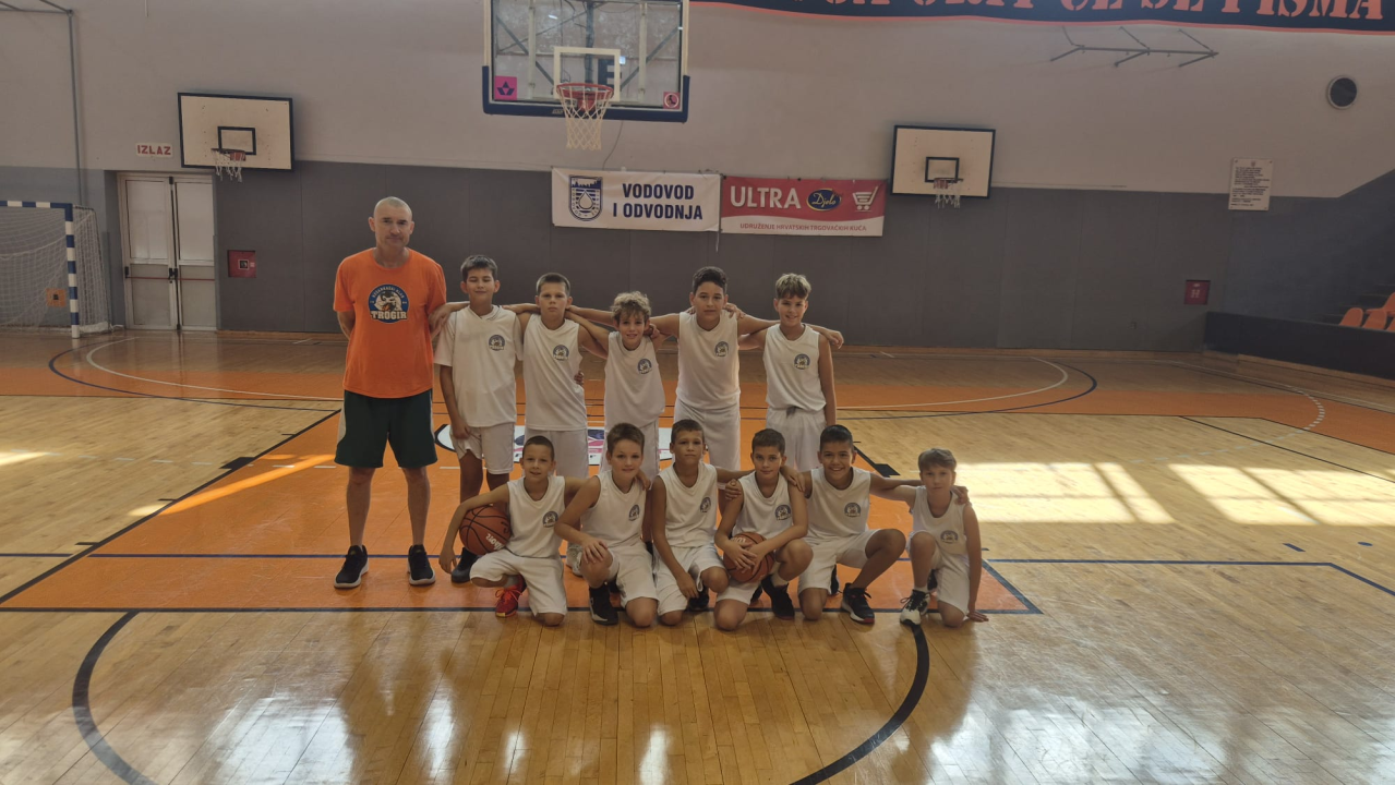 FOTO Dječaci iz OKK Dražen Petrović uvjerljivi pobjednici turnira 'Gradu na dar'