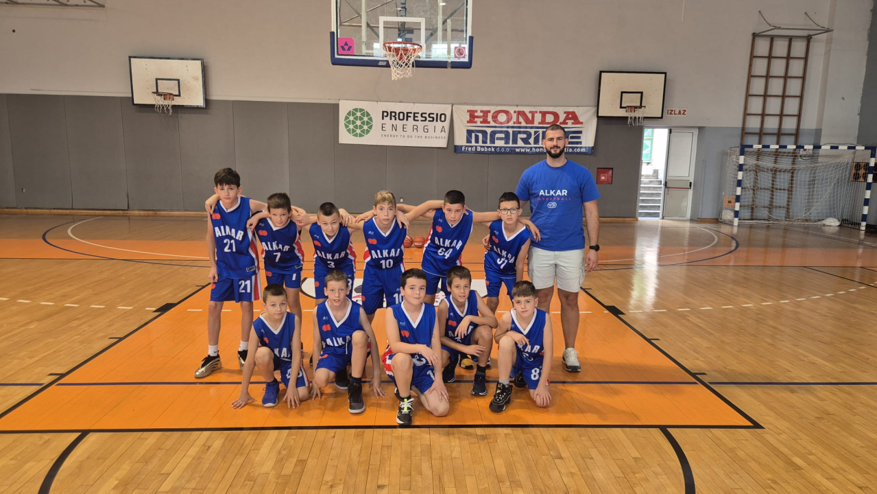 FOTO Dječaci iz OKK Dražen Petrović uvjerljivi pobjednici turnira 'Gradu na dar'