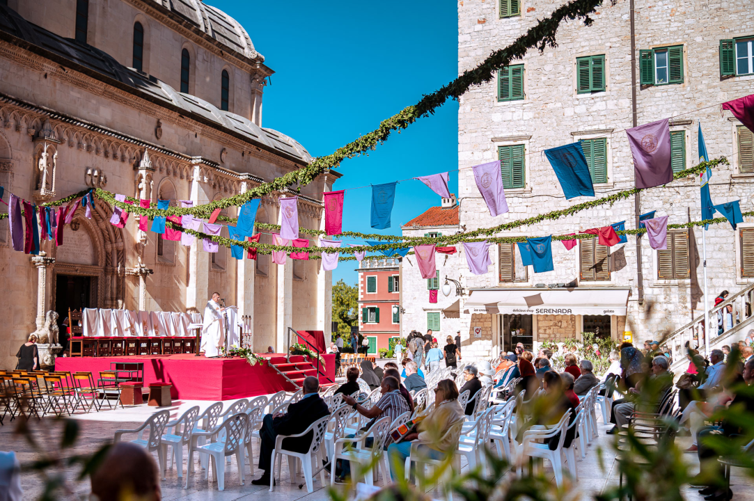 FOTO Održana svečana procesija i sveta misa u povodu blagdana sv. Mihovila