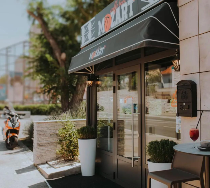 FOTO Mozart otvara novu sezonu uz Ivu Spahiju, grupu Pandora i DJ Miku!