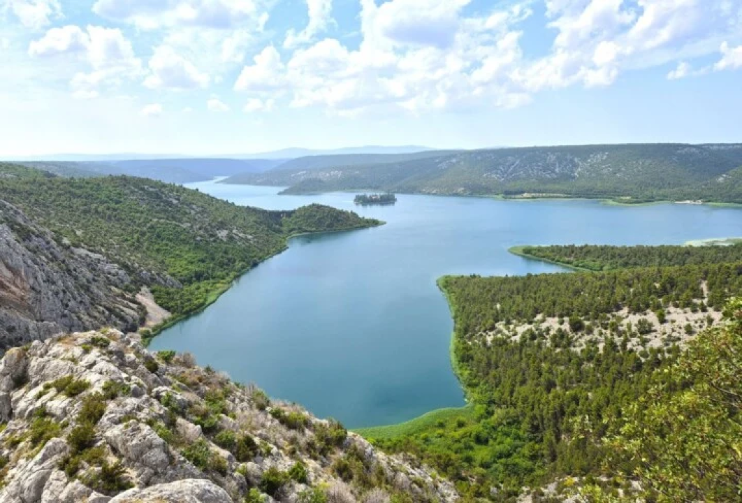 Rogovo – skriveni vidikovac Krke s pogledom koji oduzima dah