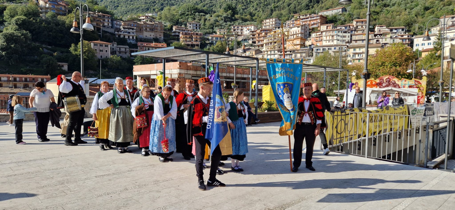 Primoštenska delegacija posjetila Italiju