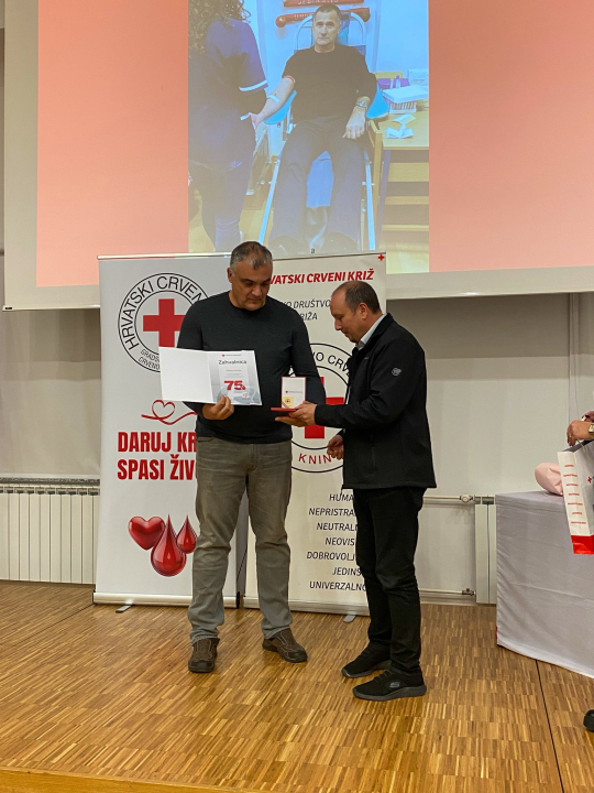 Crveni križ Knin obilježio Dan darivatelja krvi: 'Prikupili 670 doza krvi samo u ovoj godini'