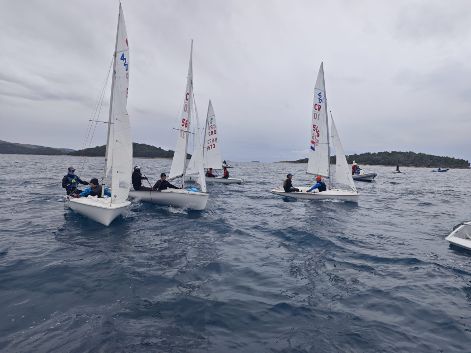 Državno prvenstvo u klasi 420 i 49er održano protekli vikend u Šibeniku