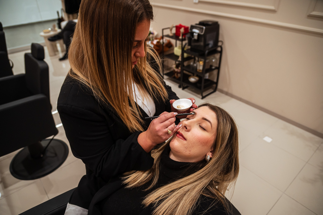 FOTO AZ Cosmetica je novi šibenski 'beauty' kutak za savršene trepavice, obrve i 'make up'!