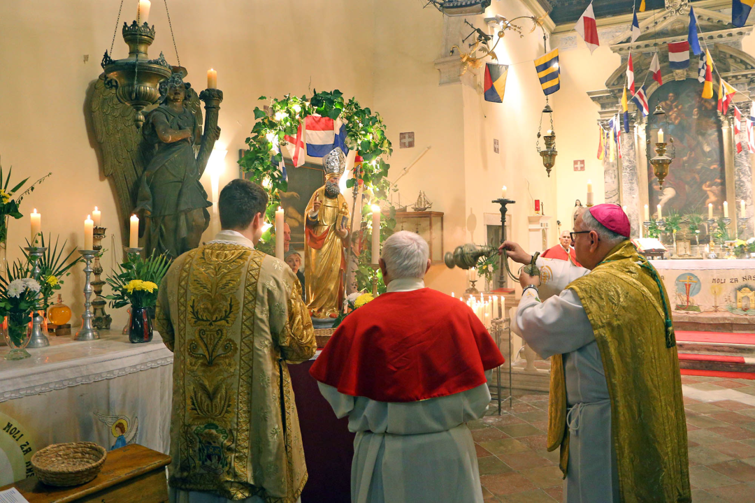 Blagdan sv. Nikole svečano proslavljen u Šibeniku: Večernju euharistiju predvodio biskup Rogić
