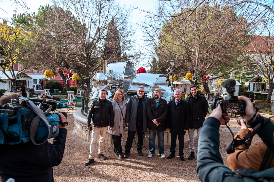 Skulptura 'Vlaka u snijegu' u Parku kao posveta najljepšoj uspomeni djetinjstva i Šibenčaninu Mati Relji 