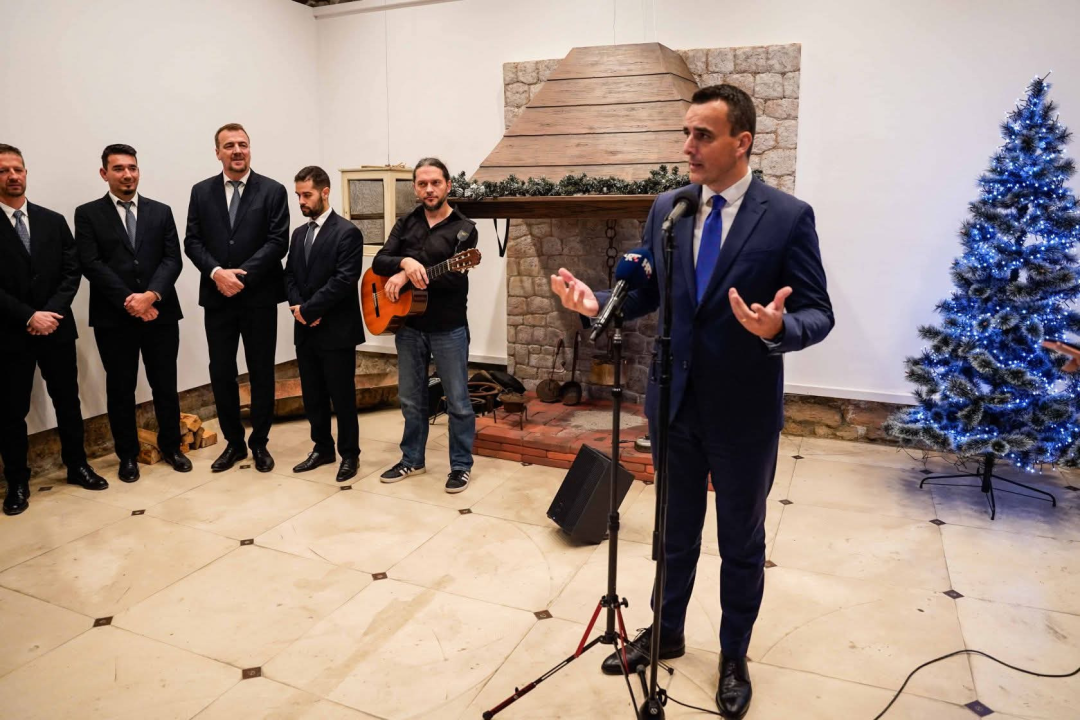 Andrej Plenković iznenada stigao u Šibenik na božićno-novogodišnji prijam Burića i Rakića