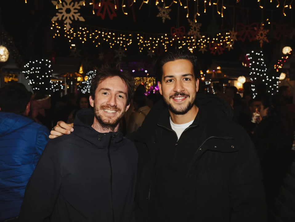 Advent u Vodicama sinoć uz pjesmu i dobru energiju Fenixa: Večeras stiže Vojko V