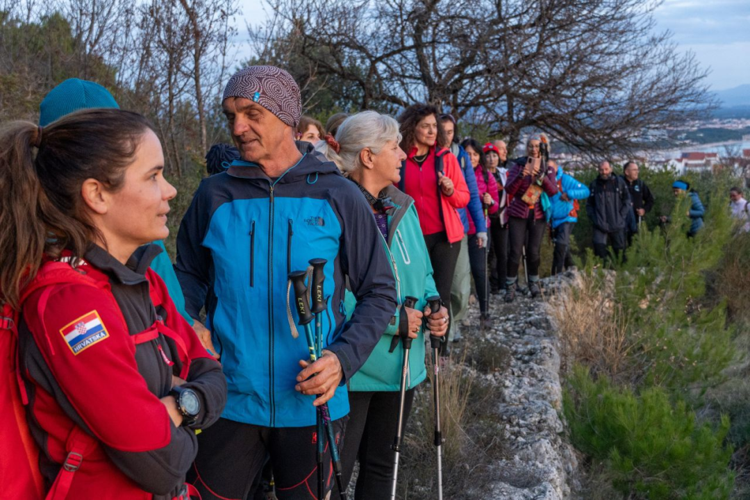 'Mihovilci' okupili zaljubljenike u planinarenje i prirodu na 'Noćnom piketavanju'