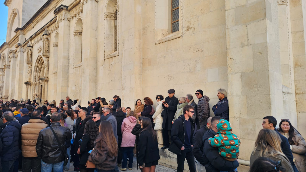 Šibenski glazbenici okupili mnoštvo ispred Katedrale na Stipanje