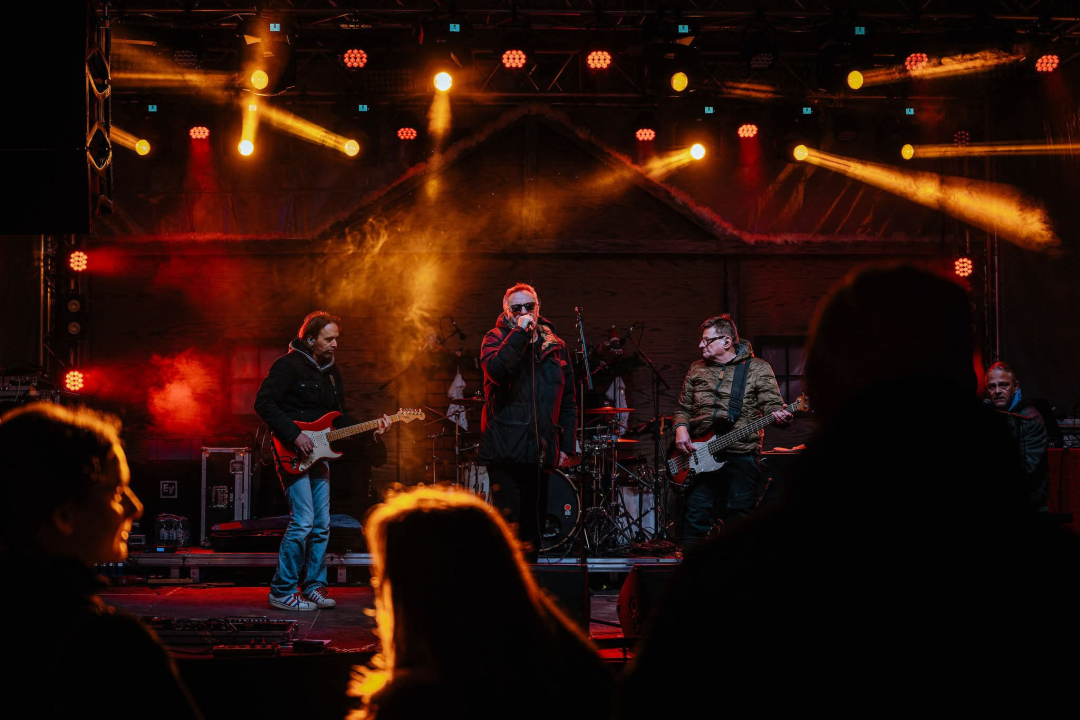 Sarajevske Letu Štuke 'zapalile' Adventuru: Šibenik u ritmu glazbe ulazi u spektakularni novogodišnji tjedan