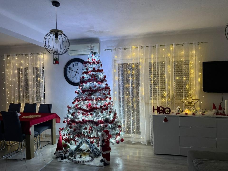 Odluka je pala: Donosimo vam pobjednike izbora najljepše božićne jelke ŠibenikIN-a