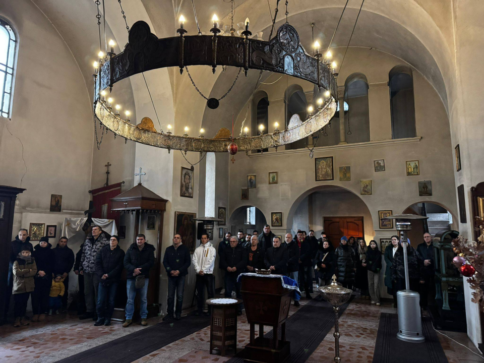 Pravoslavni vjernici u Kninu proslavili Božić