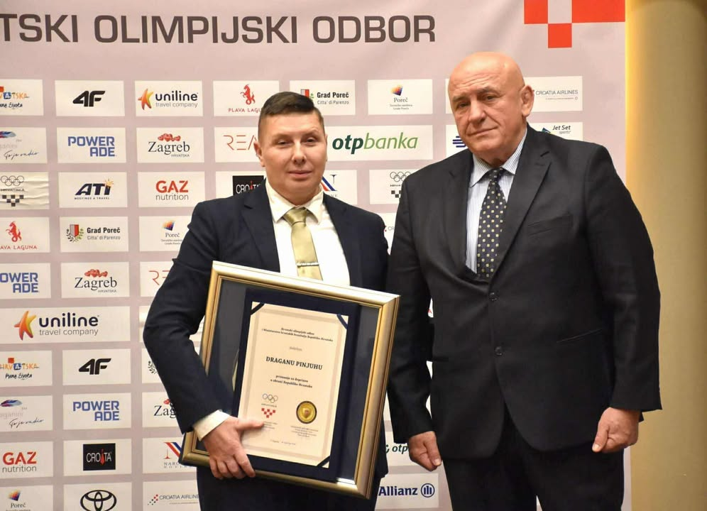 Priznanje kninskom treneru Draganu Pinjuhu za doprinos u obrani Hrvatske: Iz ratnih rana do sportskih pobjeda