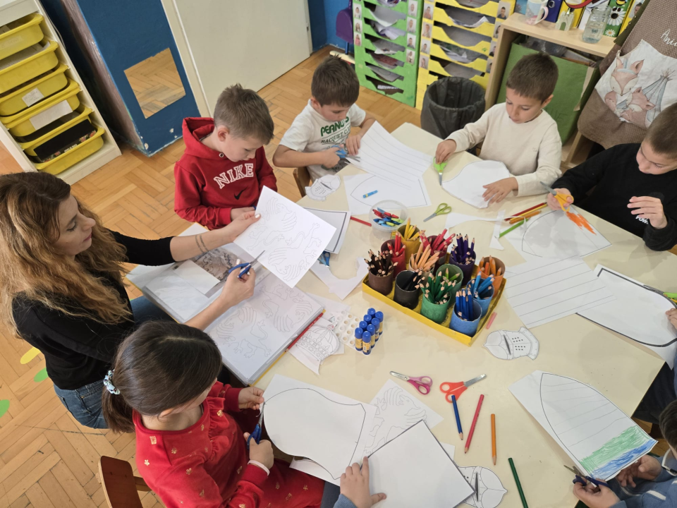 Mali Primoštenci stvarali svoje grbove na radionici kustosice šibenskog Muzeja