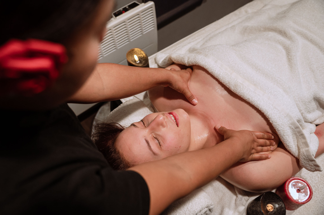 FOTO Kako reći 'volim te'? Uz valentinovo popuste Asian Massage Studija na masaže i darovne kartice 