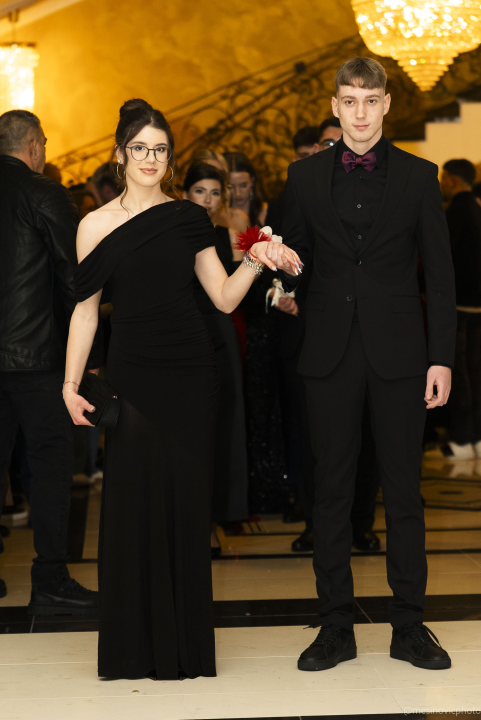 Zavirite na maturalni ples šibenske Industrijsko-obrtničke škole (1)