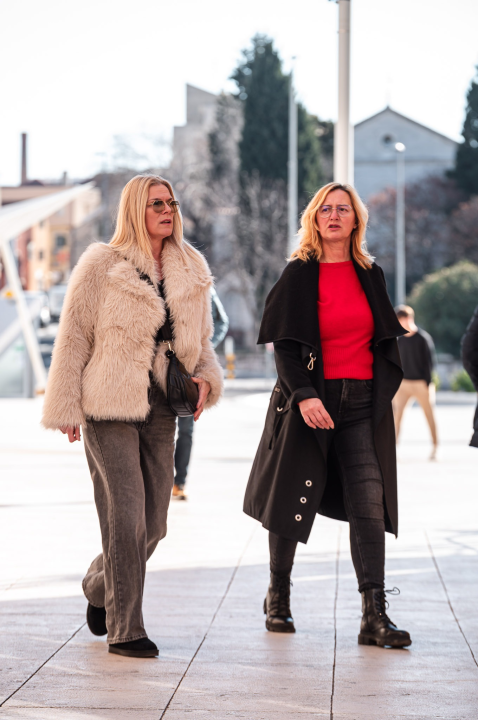 FOTO Šibenčanke su pokazale da su prave trendseterice unatoč kiši!  
