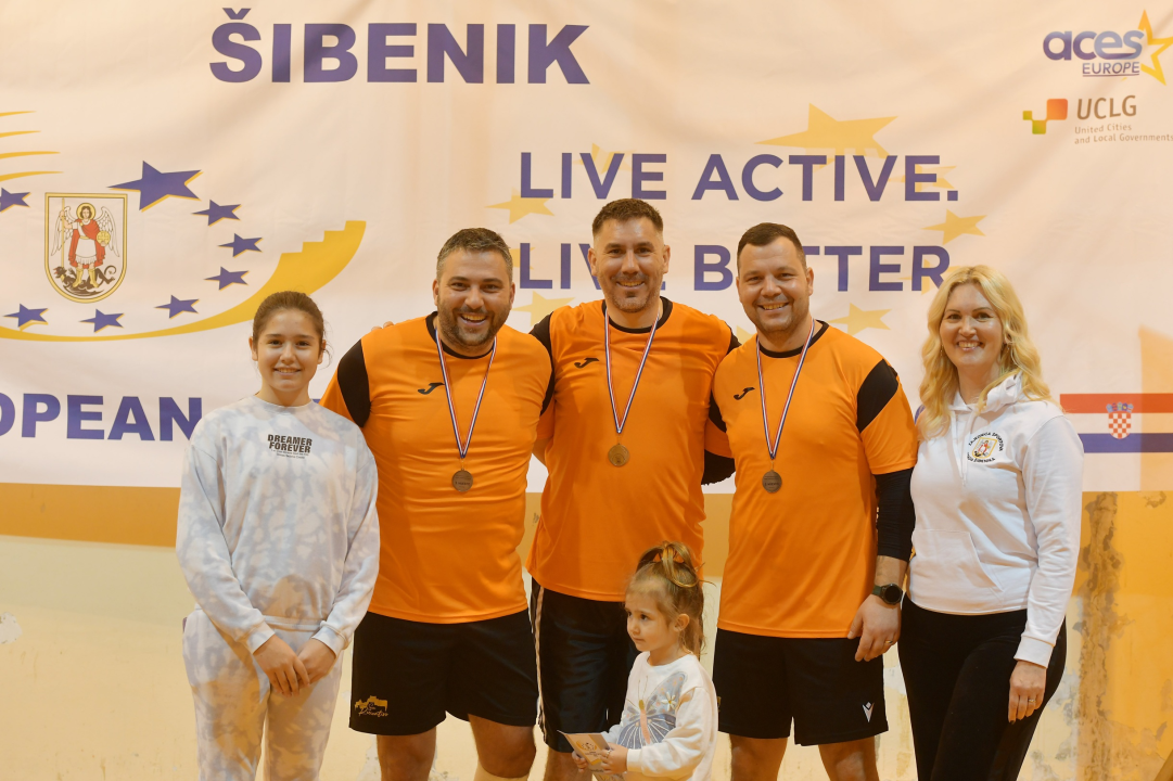 FOTO Ekipa Priroda i društvo pobjednik malonogometnog turnira tri na tri u Crnici