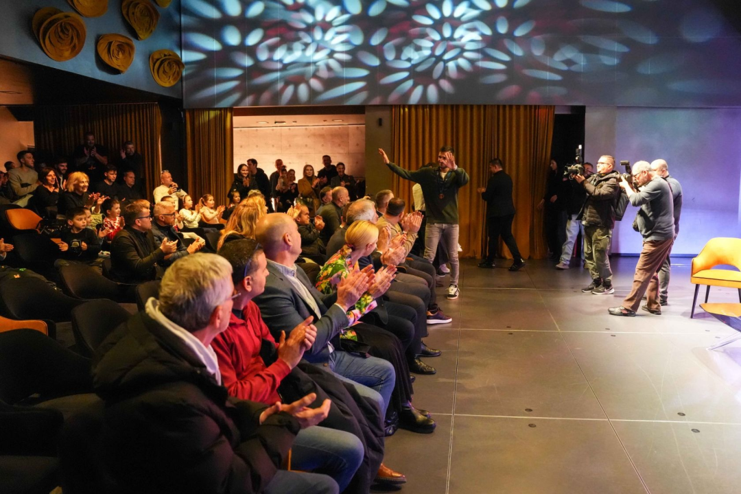 Brončani kapetan Franco Jelovčić dočekan u svom Šibeniku