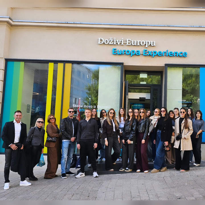 Učenici šibenske Ekonomske 'igrali uloge u Europskom parlamentu'