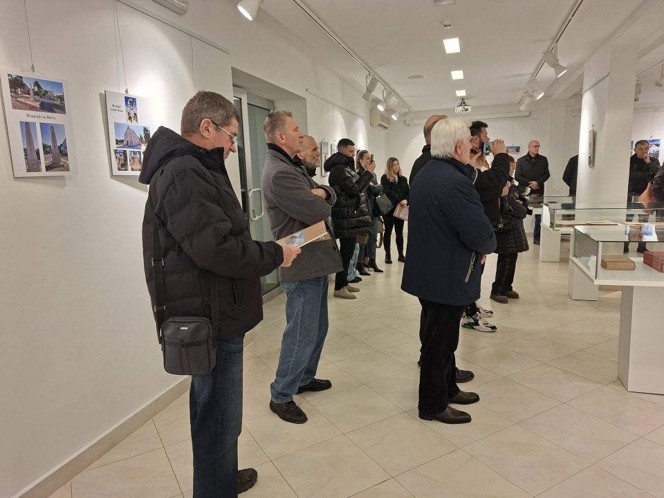 Izložba povodom obilježavanja 1000 obljetnice Hrvatskog kraljevstva u Drnišu