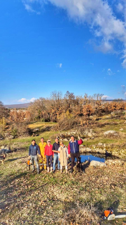 Šibenski Lions Miroslav Krnić čistio stare ilirske bunare u Općini Unešić