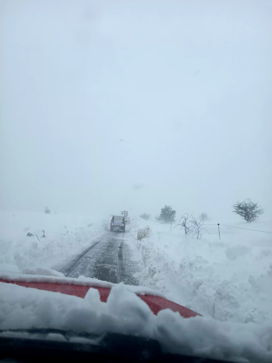 Oluja i snijeg digli sustav na noge: Preko 5 tisuća vatrogasaca spašavali i sanirali štete