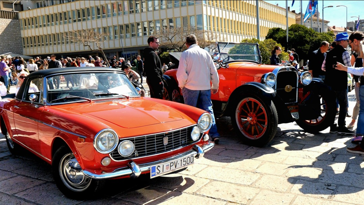 Uskrsni susret oldtimera u Šibeniku