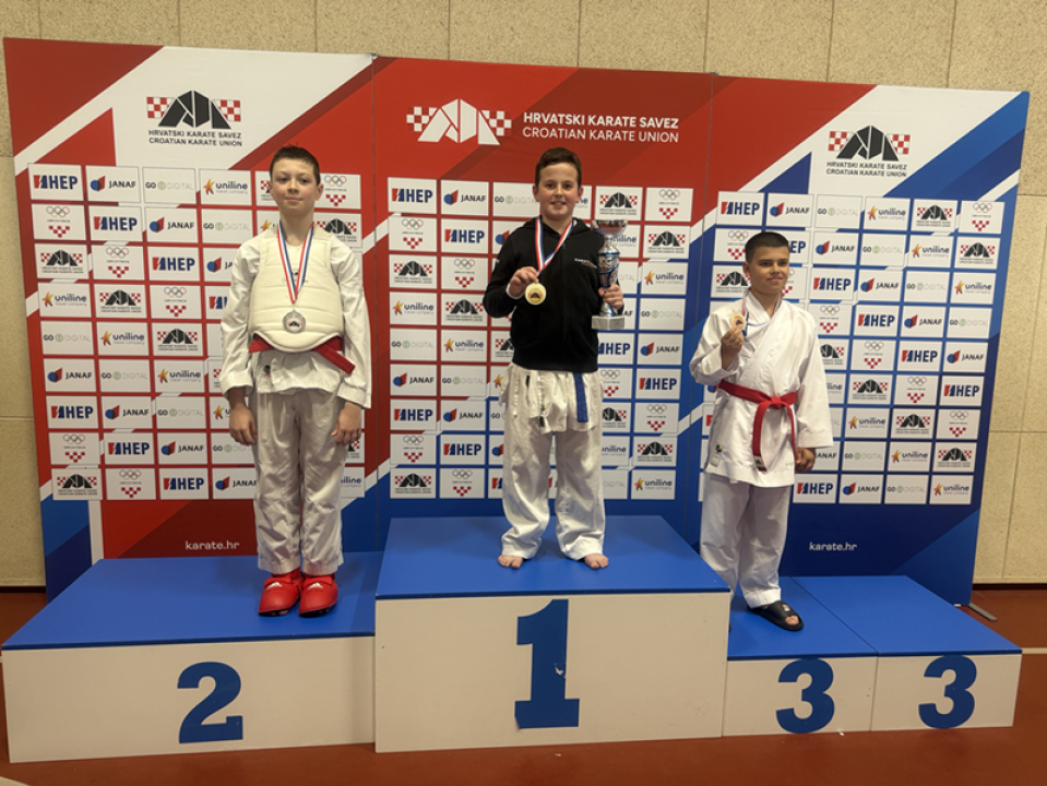 FOTO Novi uspjeh karataša Phoenixa: Nila Tomašik i Đani Juraga osvojili Kup Hrvatske, Ella Jerat srebrna