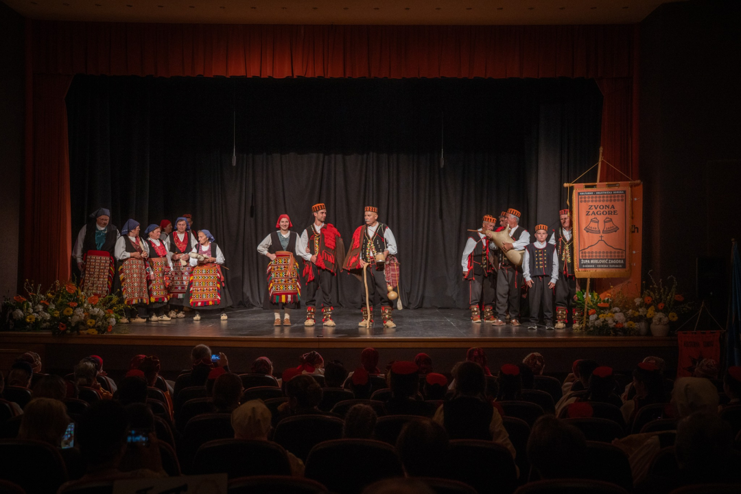 Raskoš županije predstavljat će KUU Zvona Zagore, KUD Zora i KUD Dinara