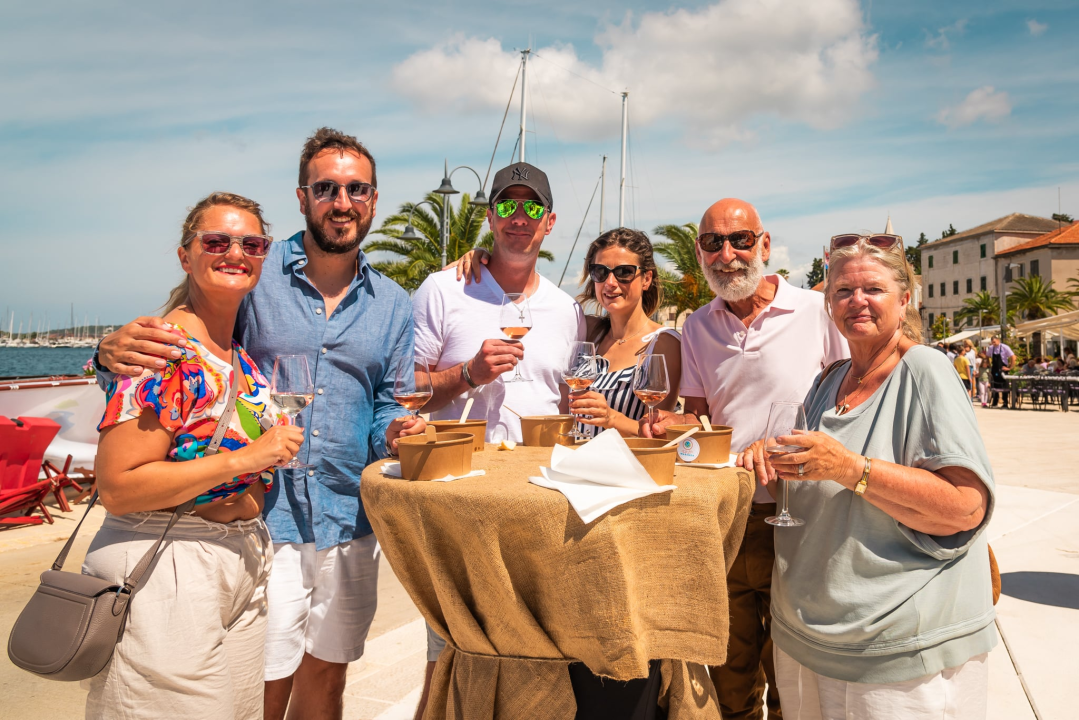 'Taste like...marenda' seli na Zlarin: Ne propustite ukusne tradicionalne delicije u otočnom ambijentu