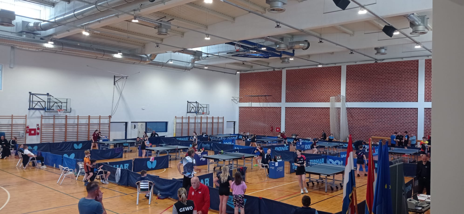 FOTO Mlađe juniorke Stolnoteniskog kluba Šibenik druge u državi, Katja Mandić u paru prvakinja Hrvatske