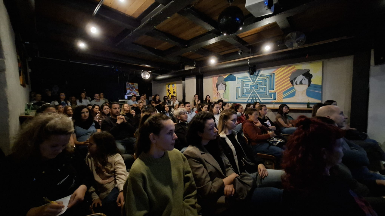 Striček Duško u Azimutu održao inspirativno predavanje o odgoju